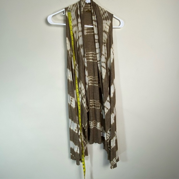 Tie-Dye Cardigan, Brown and White – Flowy and Stylish Large - Picture 6 of 10